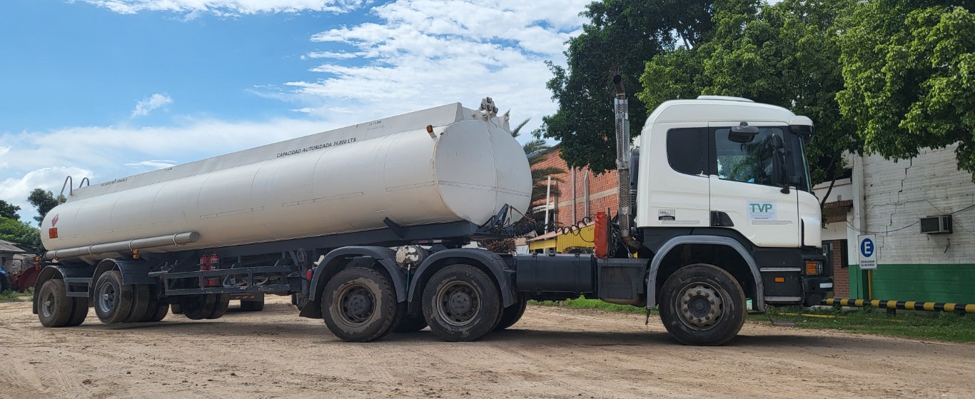 TRACTOR SCANIA P 410 - 6x4