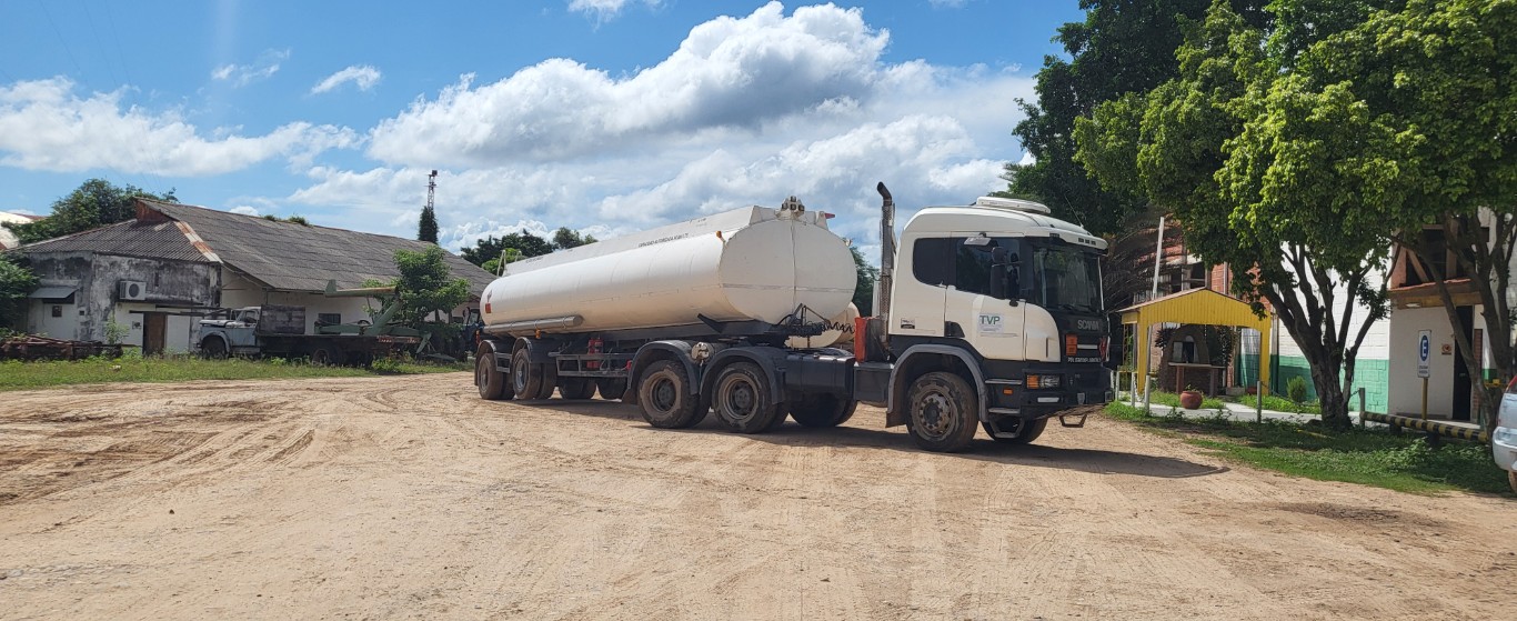 TRACTOR SCANIA P 410 - 6x4