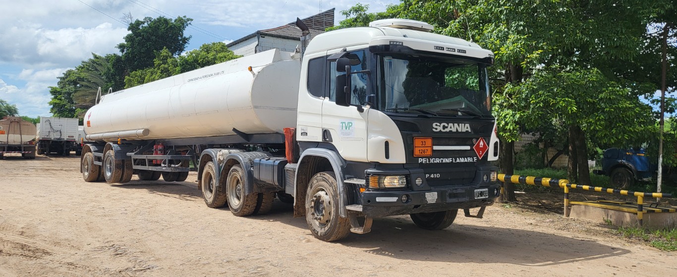 TRACTOR SCANIA P 410 - 6x4