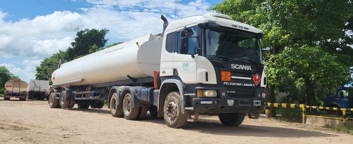 TRACTOR SCANIA P 410 - 6x4